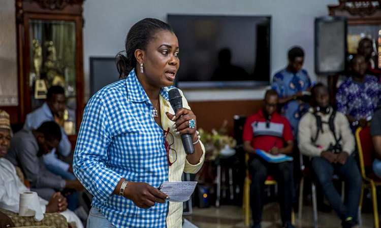 COVID-19: Egbemode donates relief materials to people of Ijabe in Osun