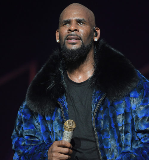 R.Kelly’s arrest ordered, to face criminal sex abuse charge in Chicago