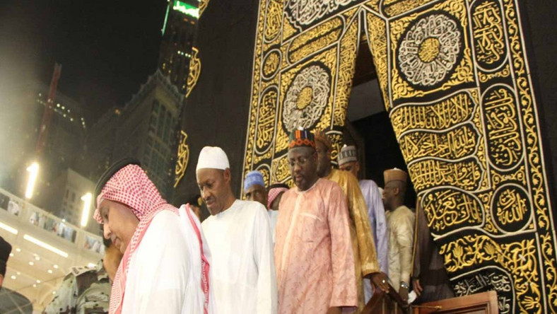 Banditry: Zamfara governor, Yari joins Buhari in Makkah to pray for peace