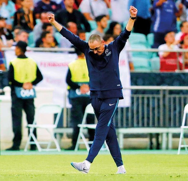 Juventus names Sarri new coach