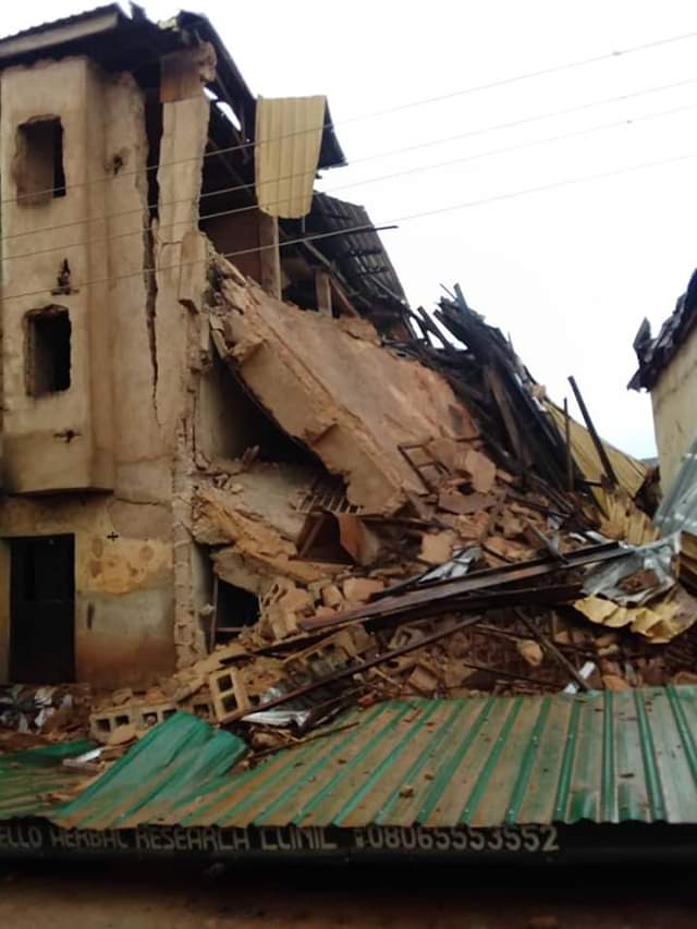 Father loses three children to building collapse