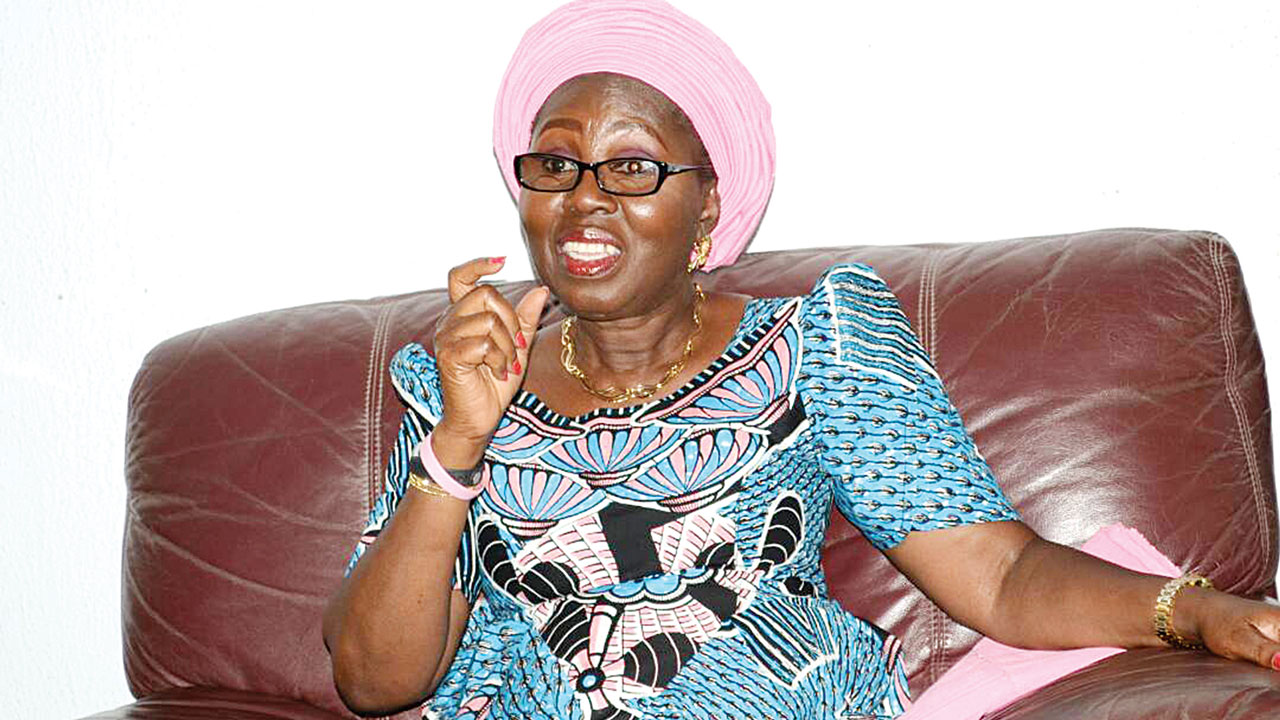 SAED: Ondo First Lady donates gas cooker to NYSC
