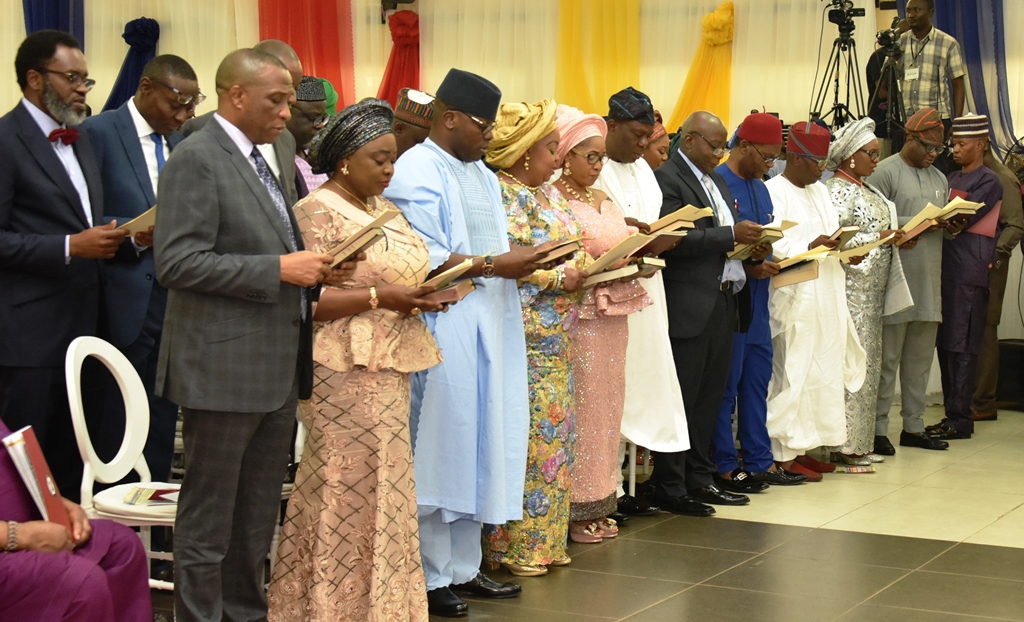 PHOTO NEWS: Sanwo-Olu swears in commissioners and special advisers