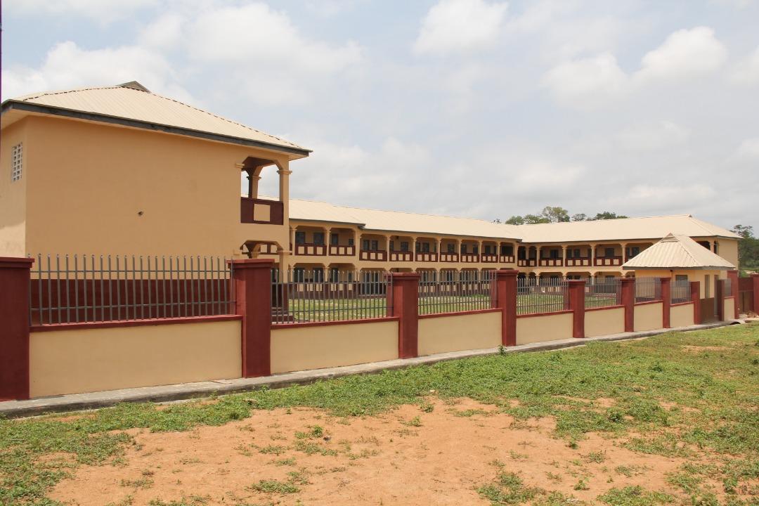 UBEC/SUBEB: Oyo commends contractors in Oke-Ogun