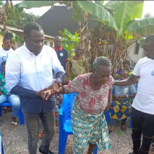 JUST IN: Samson Siasia’s mother finally regains freedom from kidnappers