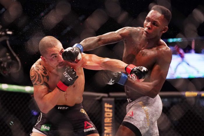 UFC: Adesanya wins middleweight world title