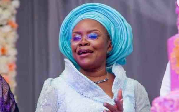 Aisha Buhari commiserates with Okechukwu over death of wife