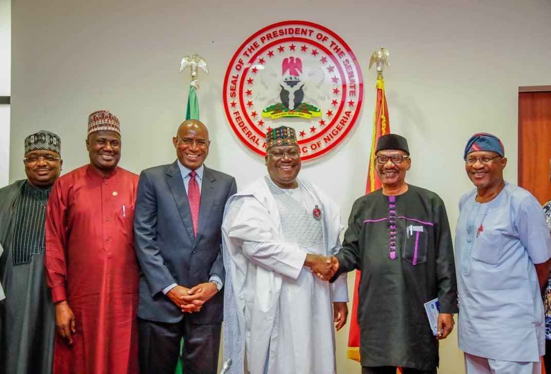 Sagay applauds Senate's leadership for commitment to service