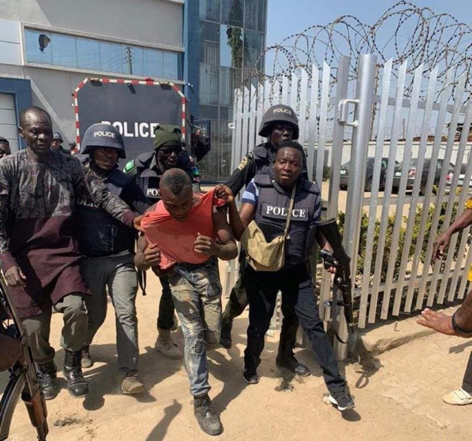 Bank robbery: FCT Police arrest fleeing gang member