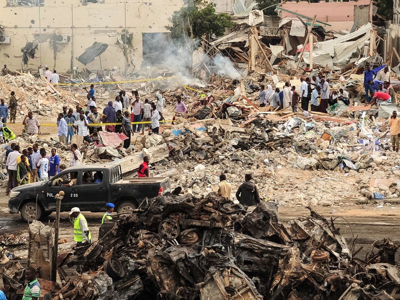 Truck bomb kills at least 90 in Mogadishu