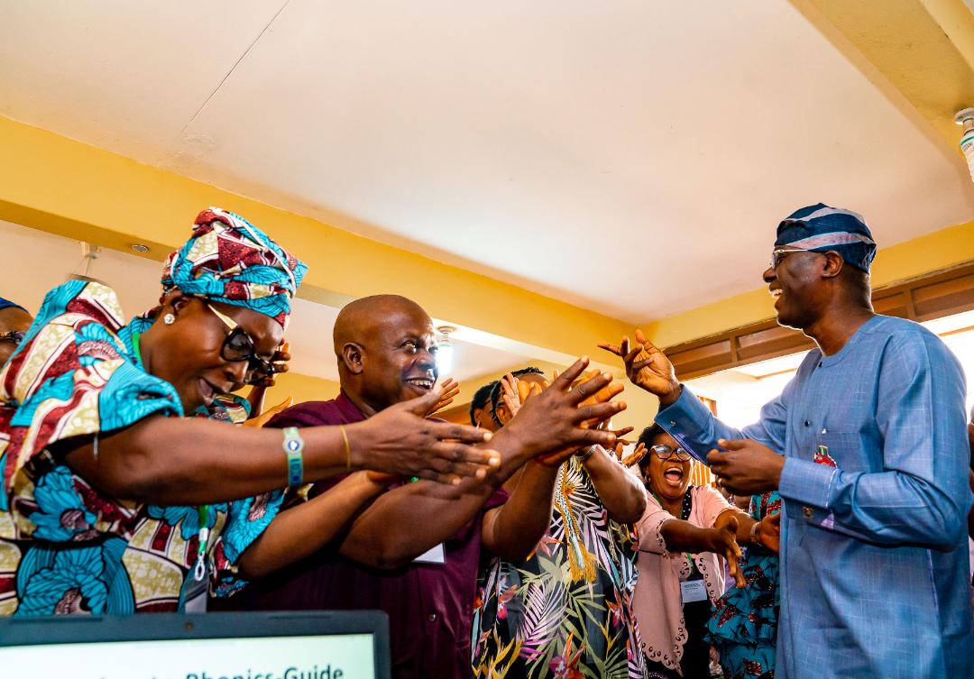 Sanwo-Olu visits primary school teachers, promises incentives