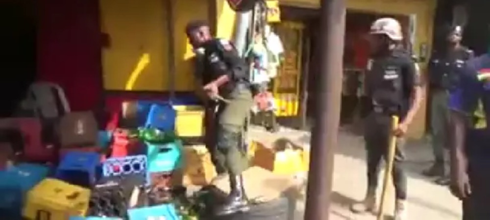 Vandalism: Policemen caught on video arrested for unprofessional conduct