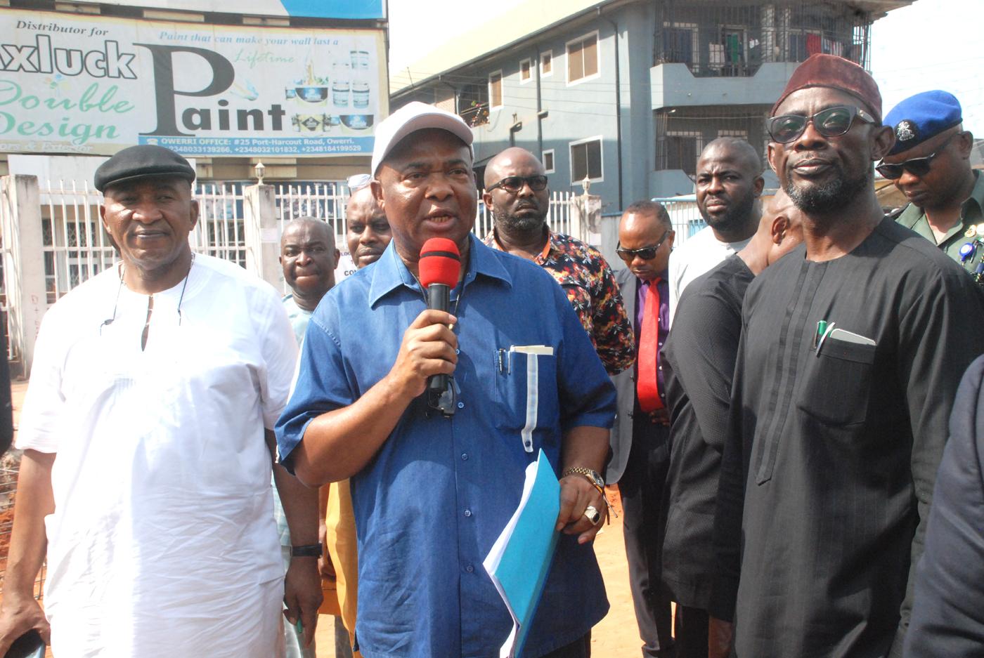 Uzodimma tasks road contractors on speedy and quality work