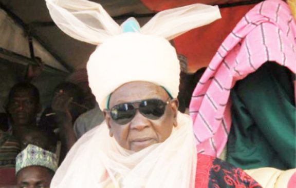Buhari expresses concern over Emir of Daura’s sudden illness