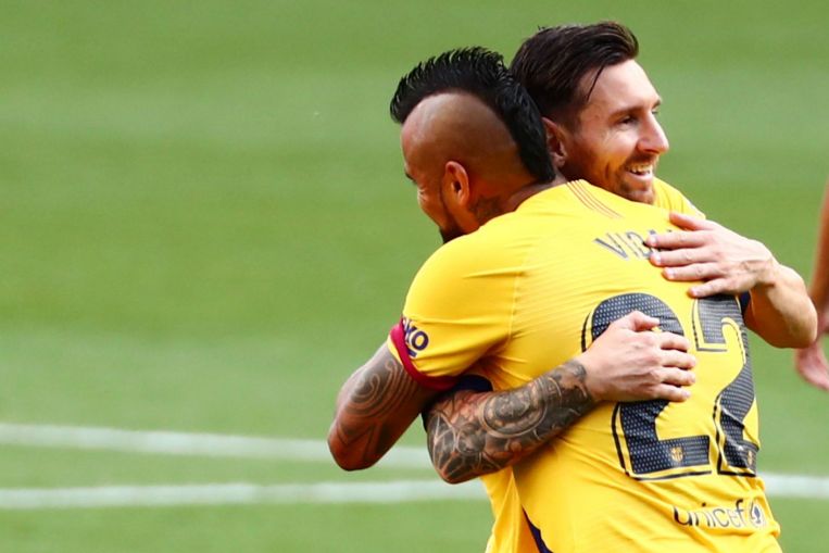 Sloppy Barca grind out win over Valladolid to stay on Real Madrid’s heels