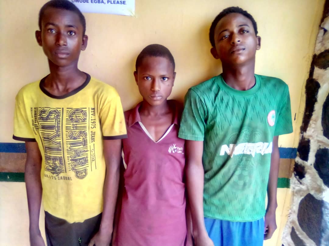 Police arrest three suspected highway robbers in Ogun, recover money