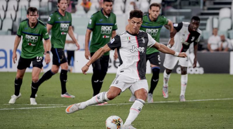 Ronaldo’s penalty kicks salvage 2-2 draw for Juventus against Atalanta