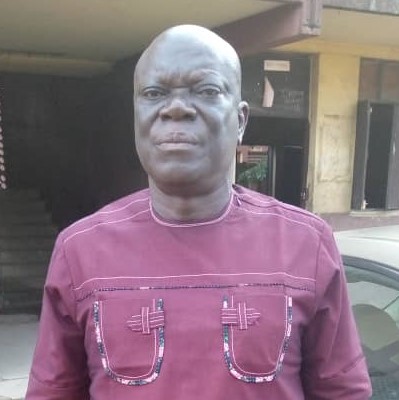 Oshodi High School celebrates Vice Principal Olanipekun as he retires