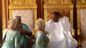 PHOTO NEWS: Alaafin visits Soun Ogbomoso first time in 20 years