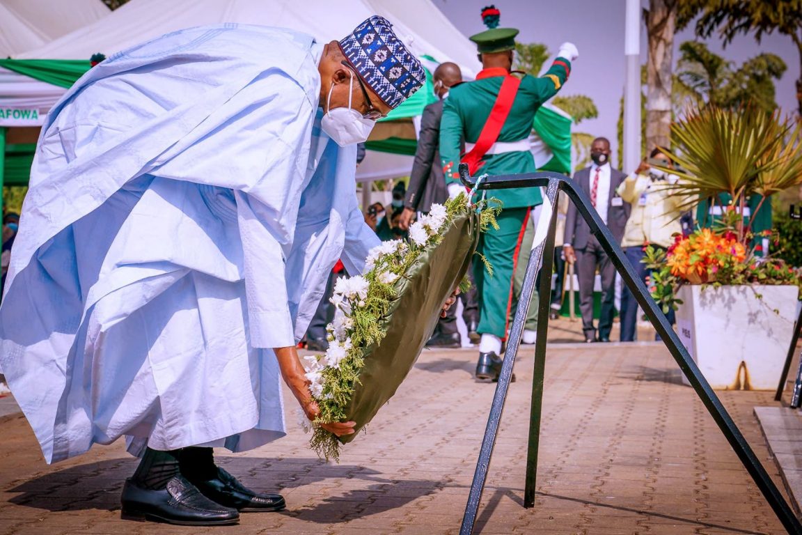 Buhari presides over wreath laying ceremony for fallen heroes