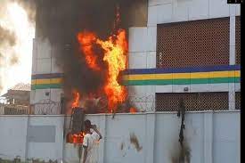 Gunmen attack INEC secretariat, police division in Anambra