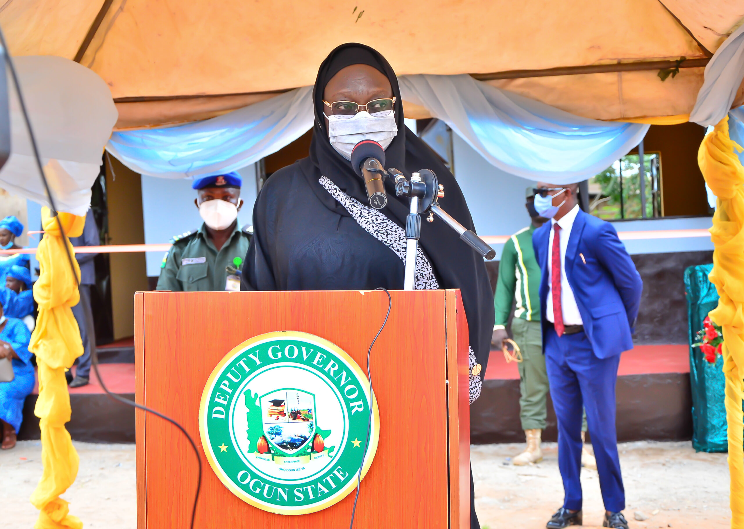 Ogun: Deputy governor commissions school facilities, applauds donors