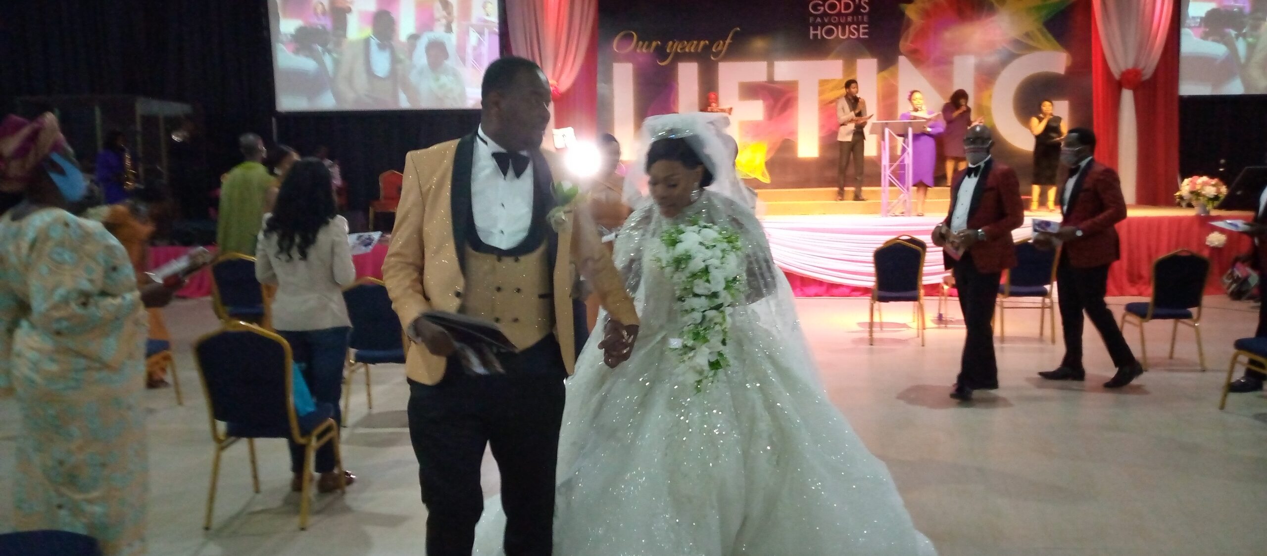 PHOTO NEWS: Oluwatobiloba Odunukan weds Adesope Edun