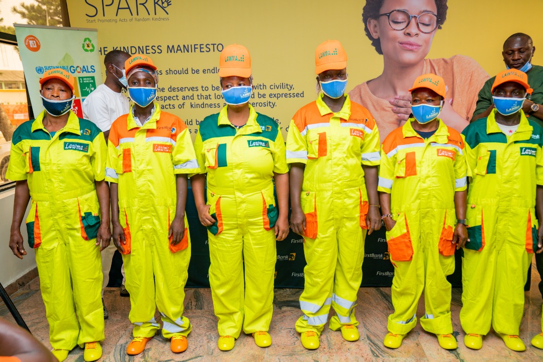 Sanwo-Olu gives uniforms to LAWMA sweepers, branded by First Bank