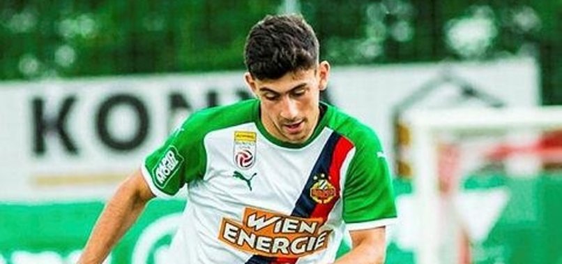FC Barcelona sign “Austrian Messi” on loan from Rapid Vienna