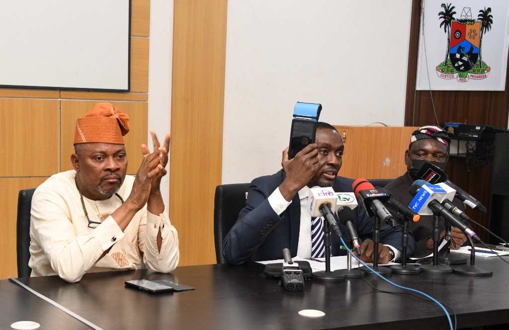Lagos deploys technology device to ease gridlock, check traffic violations