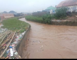 Lagos: Flash flood damages houses, vehicles in Alimosho -NEMA