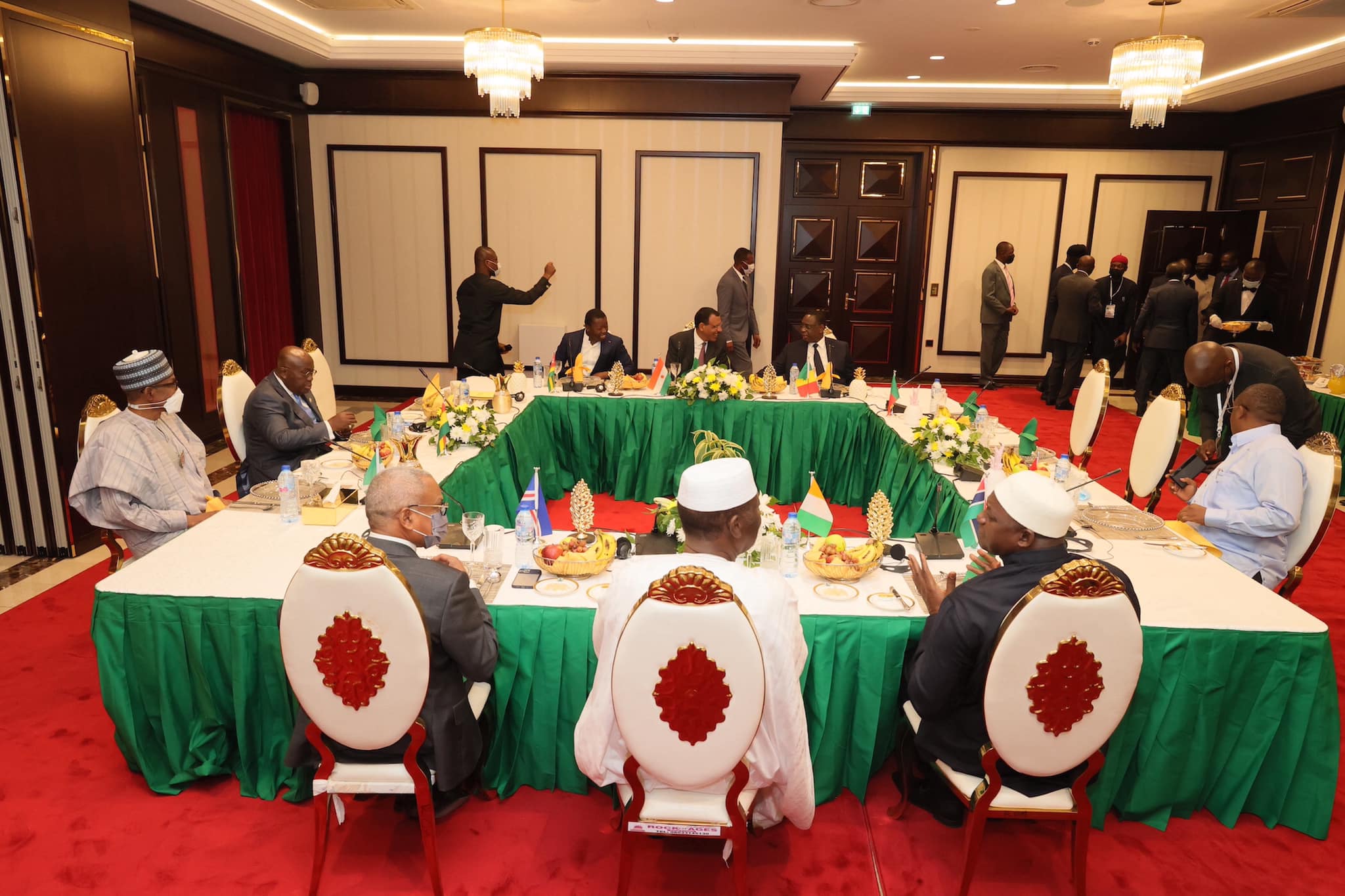 ECOWAS: Buhari hosts leaders to dinner ahead of 60th session