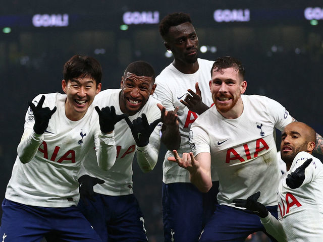 Kane, Son on target as Spurs cruise past 10-man Crystal Palace