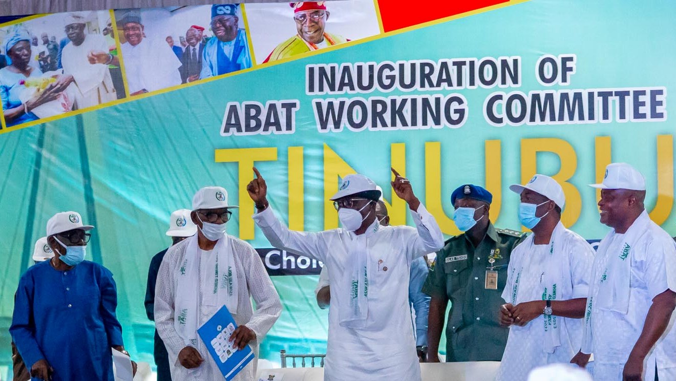 2023: Sanwo-Olu campaigns for Tinubu, joins others to set up movement