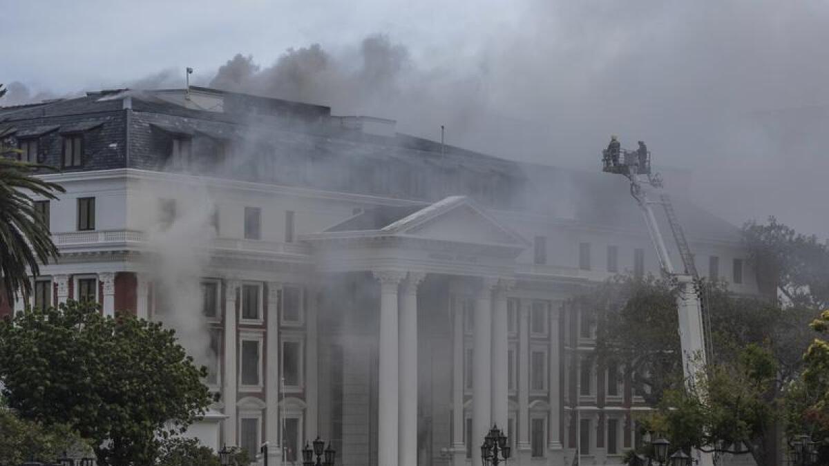 Cape Town: Major blaze rips through South Africa parliament building