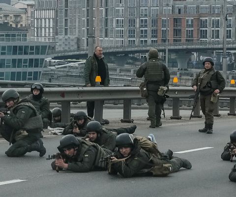 Ukraine: Fighting reaches the outskirts of Kyiv