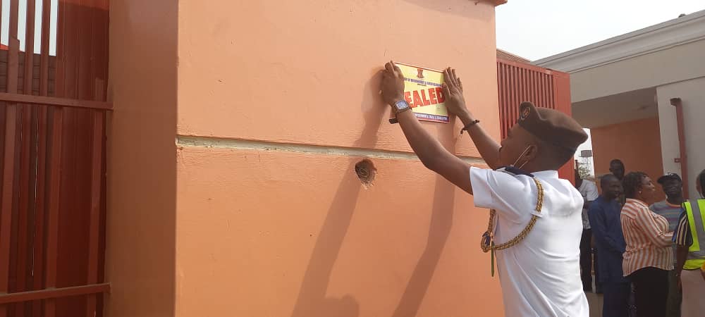 Oyo: Govt seals Premier Hotel, event centre, over 80 shops