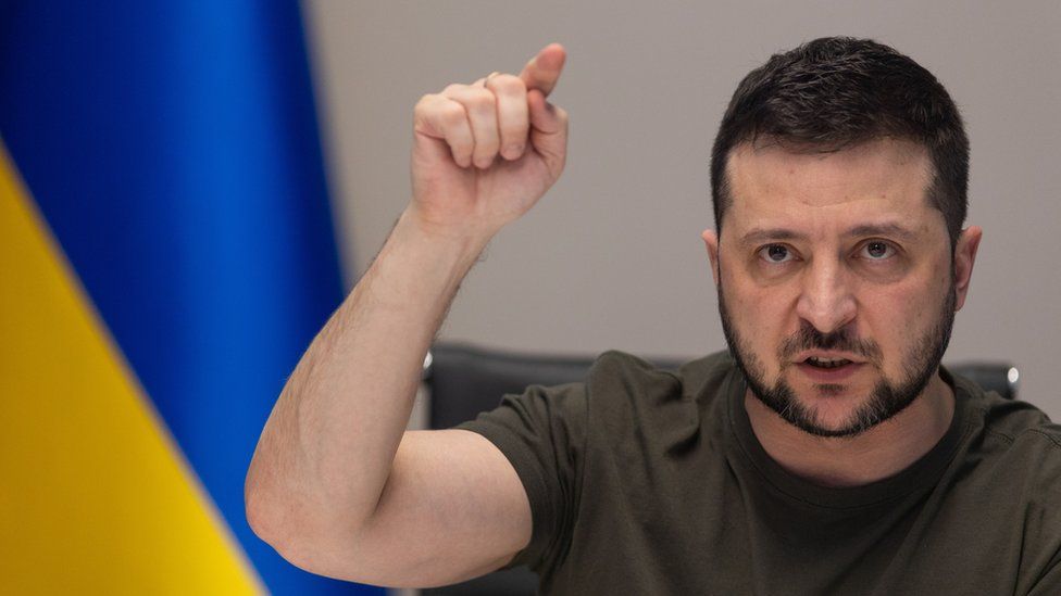 President Volodymyr Zelensky is to present his new strategy for ending the war in Ukraine to the Ukrainian parliament, his office announ