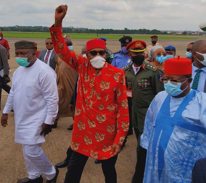 Ebonyi: Buhari inaugurates projects, praises Umahi over infrastructure