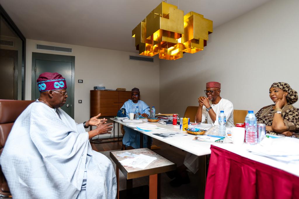 Tinubu appears before APC screening panel, defends ambition (+Photos)