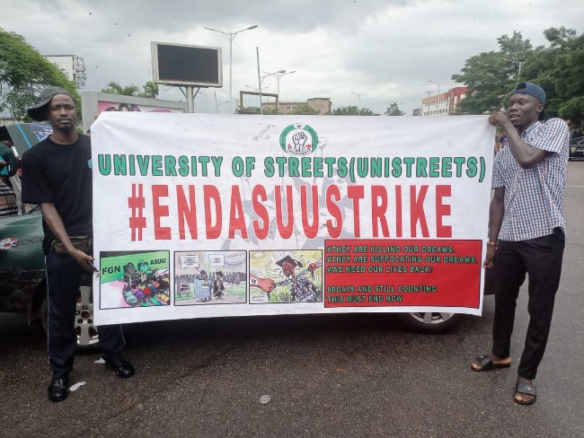 Students protest over ASUU strike, say lecturers, govt insensitive