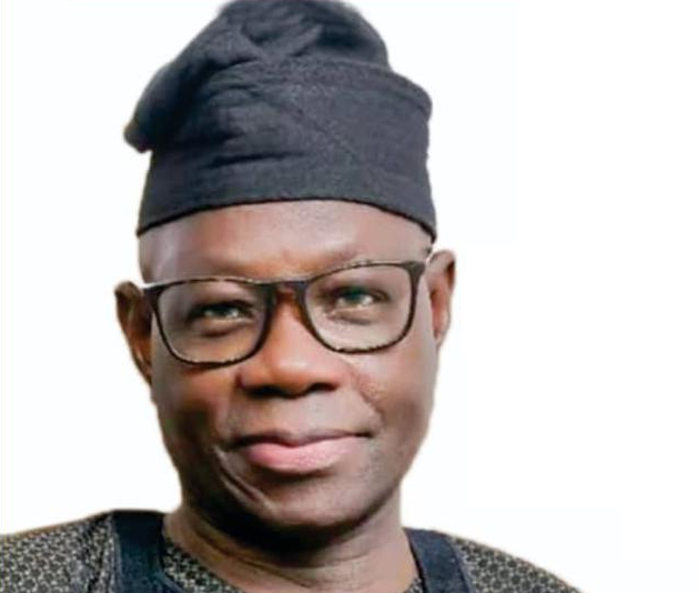 Oyo Senator resigns PDP membership, defects to APC