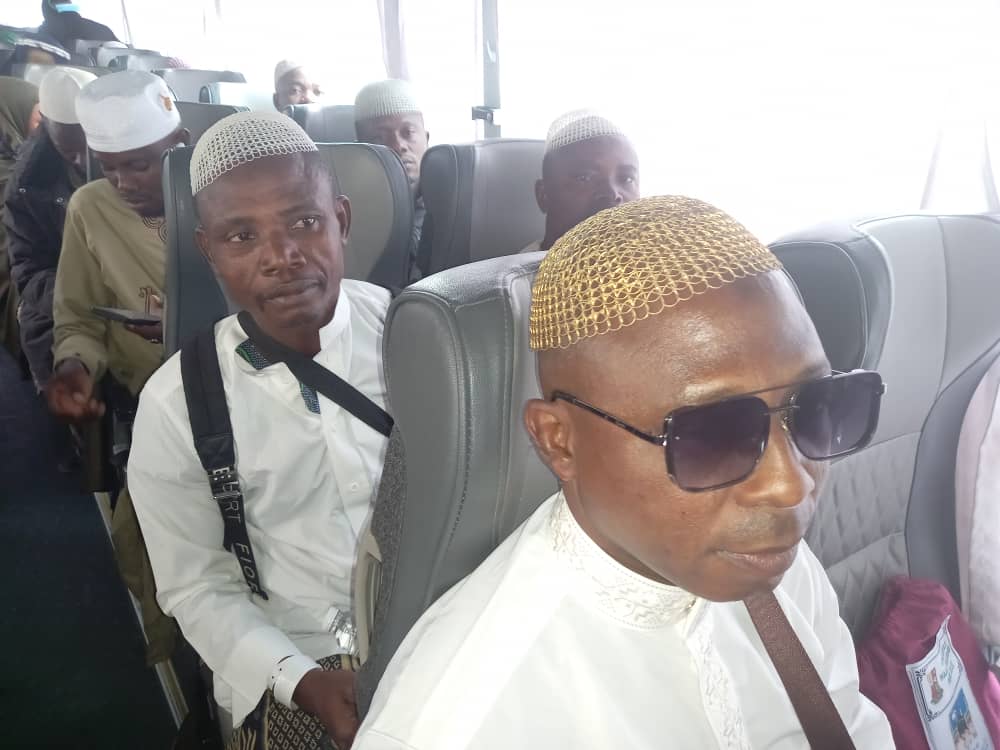 Second batch of Oyo pilgrims arrives in Nigeria