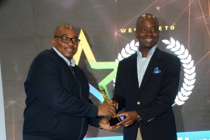 Fintech Awards: Inlaks director emerges Salesman of the Year