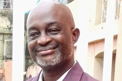 Emefiele and the logs in his eyes, By Felix Oboagwina