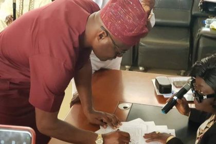 2023: Makinde, Adelabu, others sign peace accord in Oyo