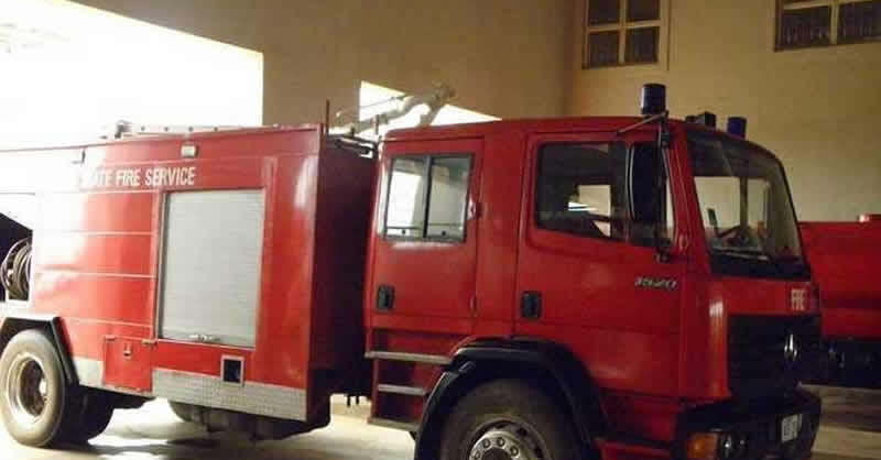 Angry mob attack fire fighters in Onitsha for late arrival
