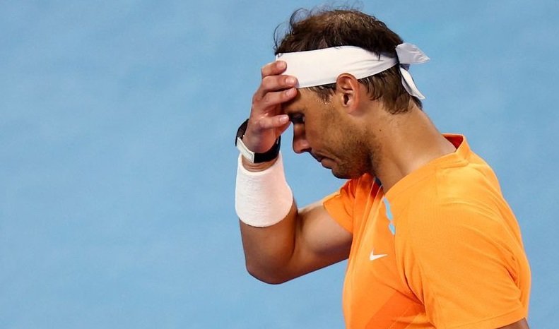 Ailing defending champion Nadal bows out of Australian Open