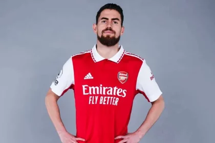 Arsenal sign midfielder Jorginho from Chelsea