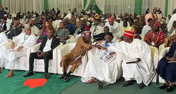 Presidential candidates sign peace accord, Buhari offers advice